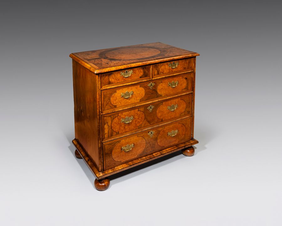 17th century William & Mary chest of drawers