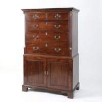 Georgian mahogany chest on chest/linen cupboard