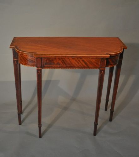 Late 18th century mahogany Side/Console Table