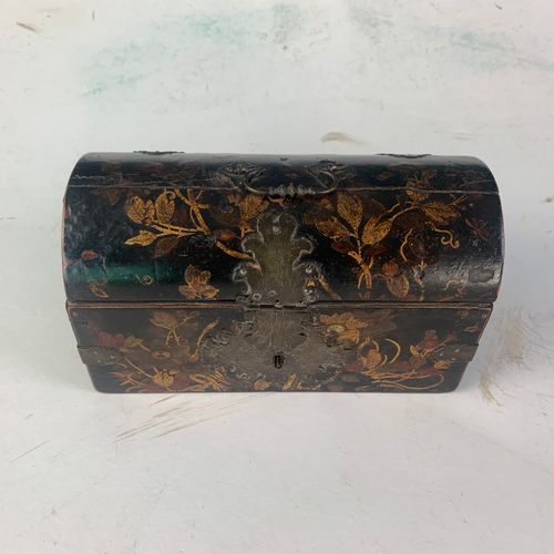 early 18th century black Japanned trinket/jewel box