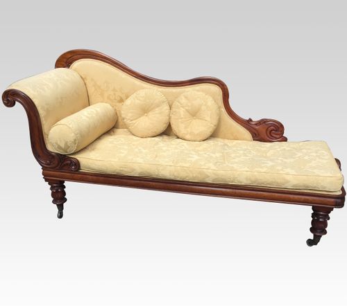 Mid 19th Century Carved Mahogany Chaise Longue