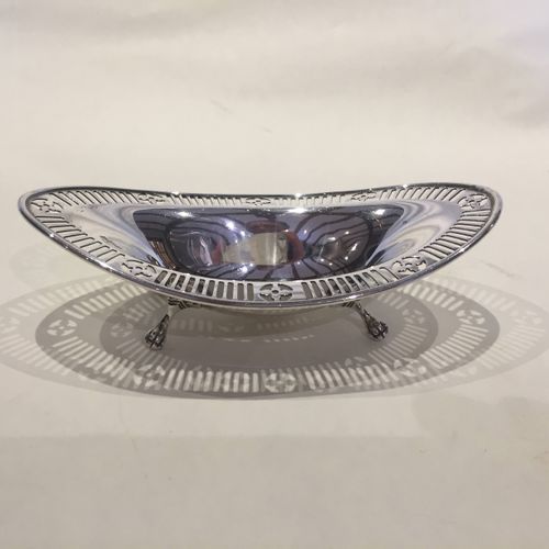 Oval silver sweetmeat dish with pierced border
