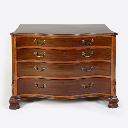 Georgian serpentine shaped mahogany and satinwood chest of drawers 