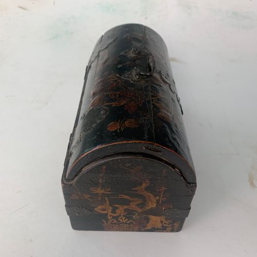 early 18th century black Japanned trinket/jewel box
