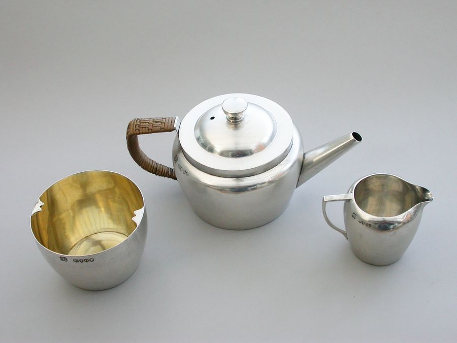 Christopher Dresser, Traveling tea set