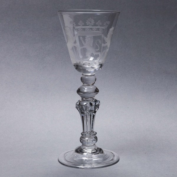 Wine Glass with Pedestal Stem