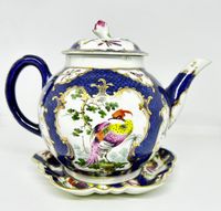 Worcester Teapot, Cover and Stand