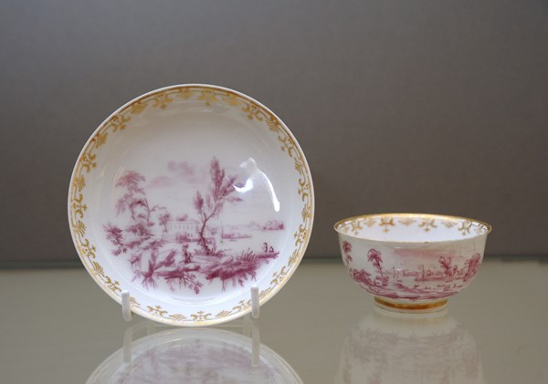 Chelsea tea bowl and saucer 