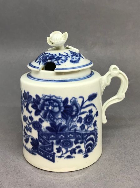 Worcester Mustard Pot and Cover
