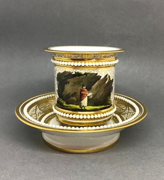 A Barr, Flight & Barr Worcester Porcelain Footed Cabinet Cup & Saucer 